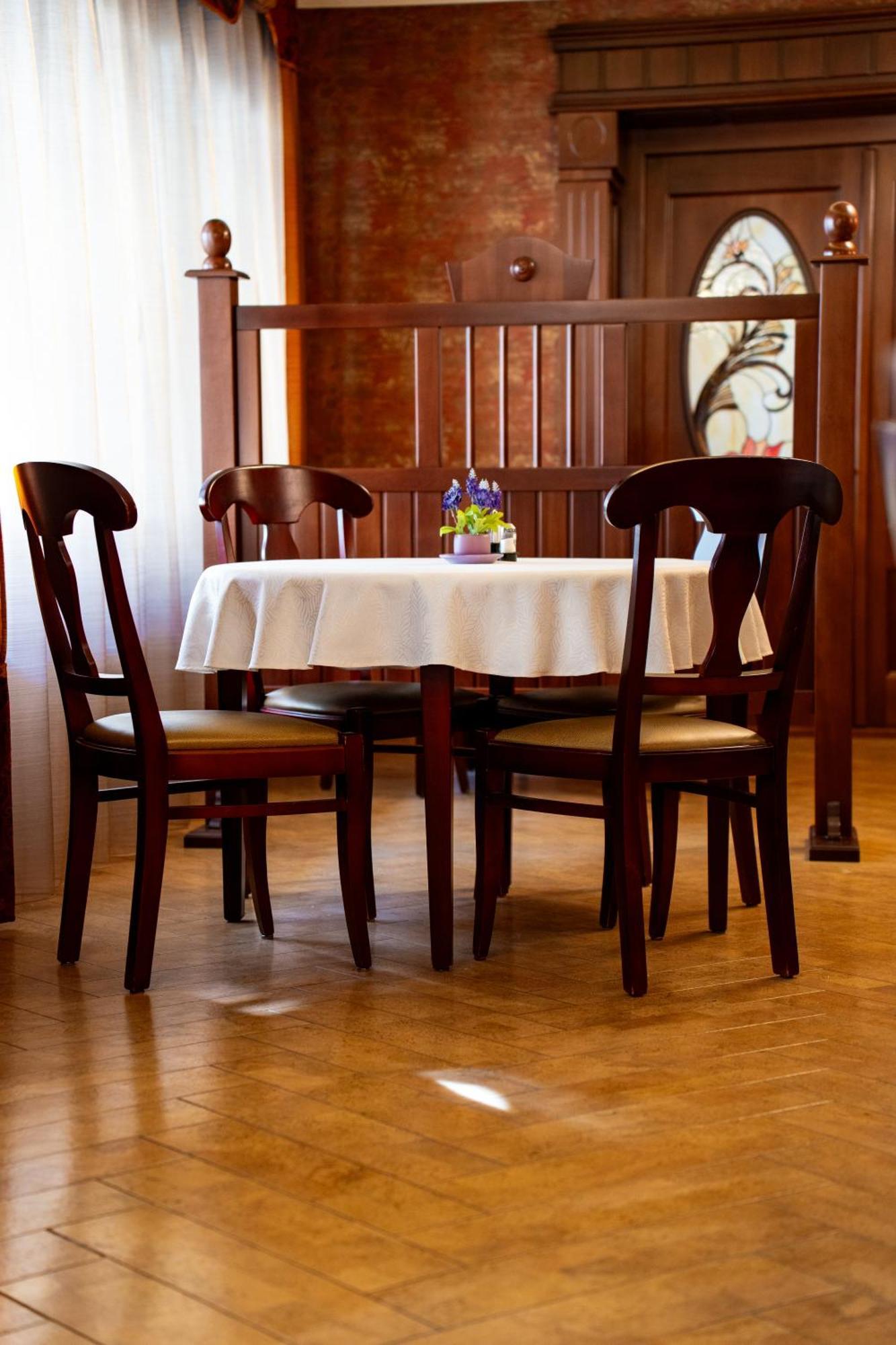 Hotel Lilla Panzio Odorheiu Secuiesc Zewnętrze zdjęcie