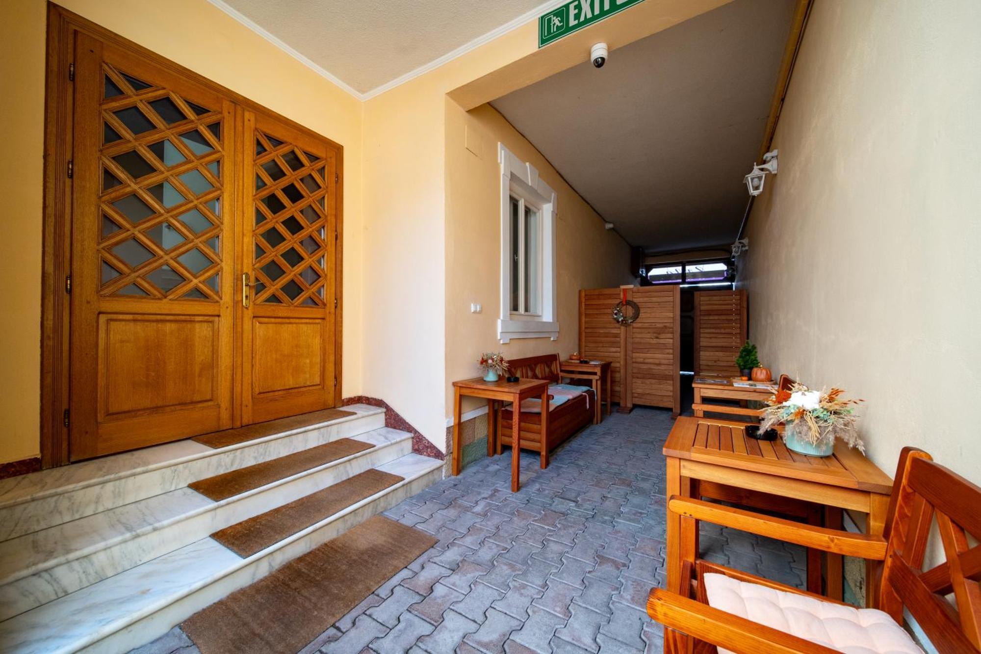 Hotel Lilla Panzio Odorheiu Secuiesc Zewnętrze zdjęcie