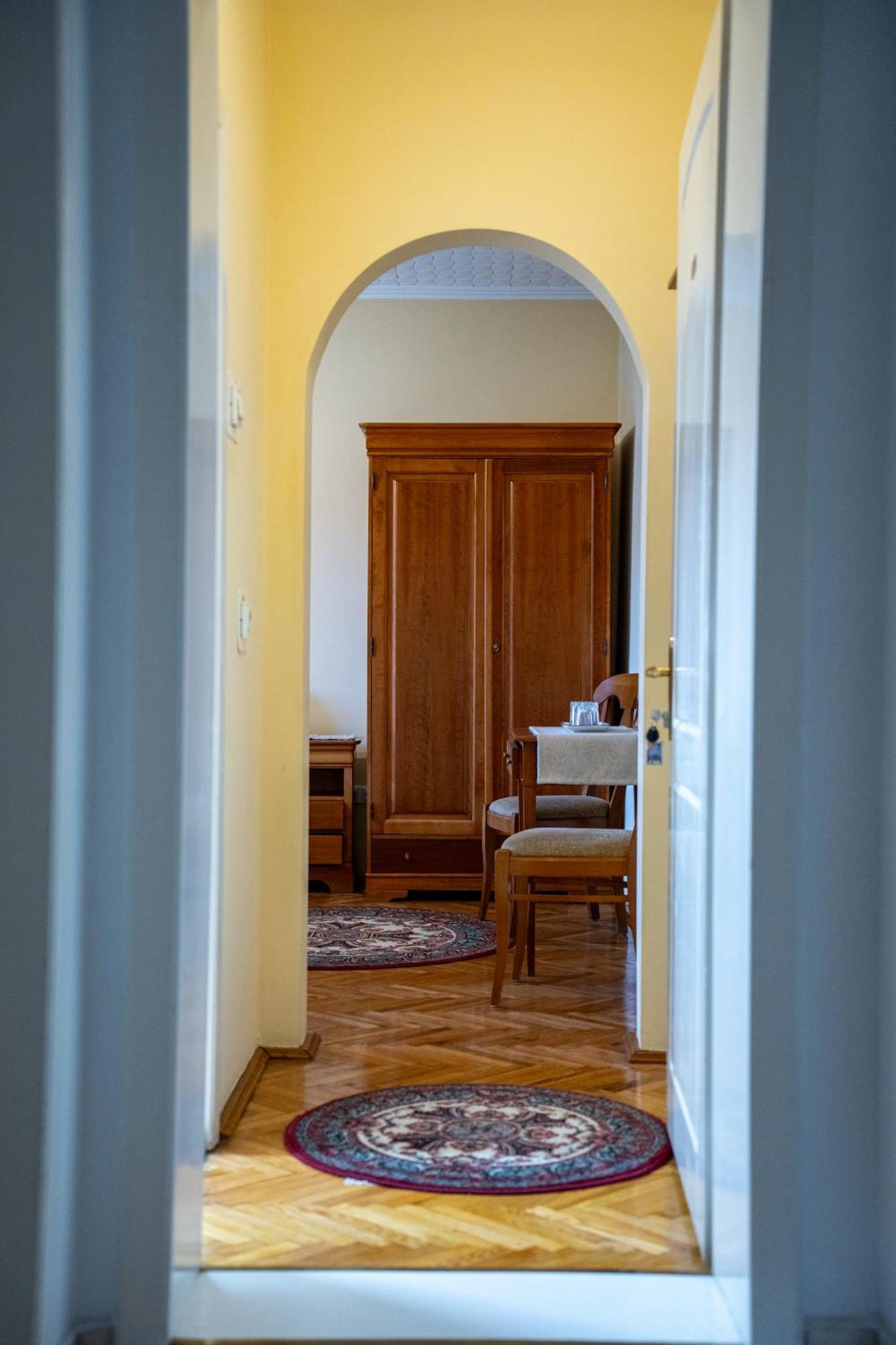 Hotel Lilla Panzio Odorheiu Secuiesc Zewnętrze zdjęcie