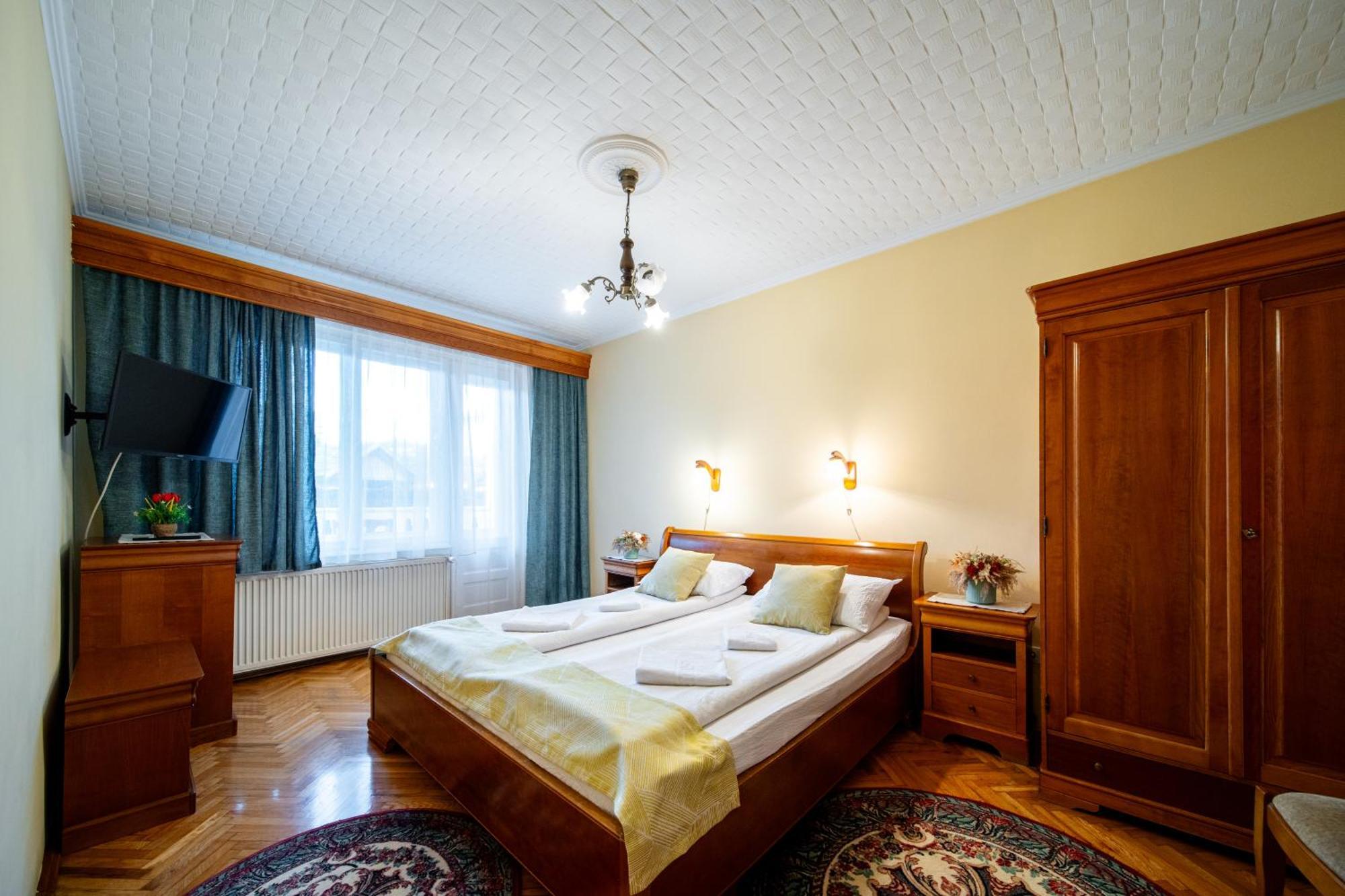 Hotel Lilla Panzio Odorheiu Secuiesc Zewnętrze zdjęcie