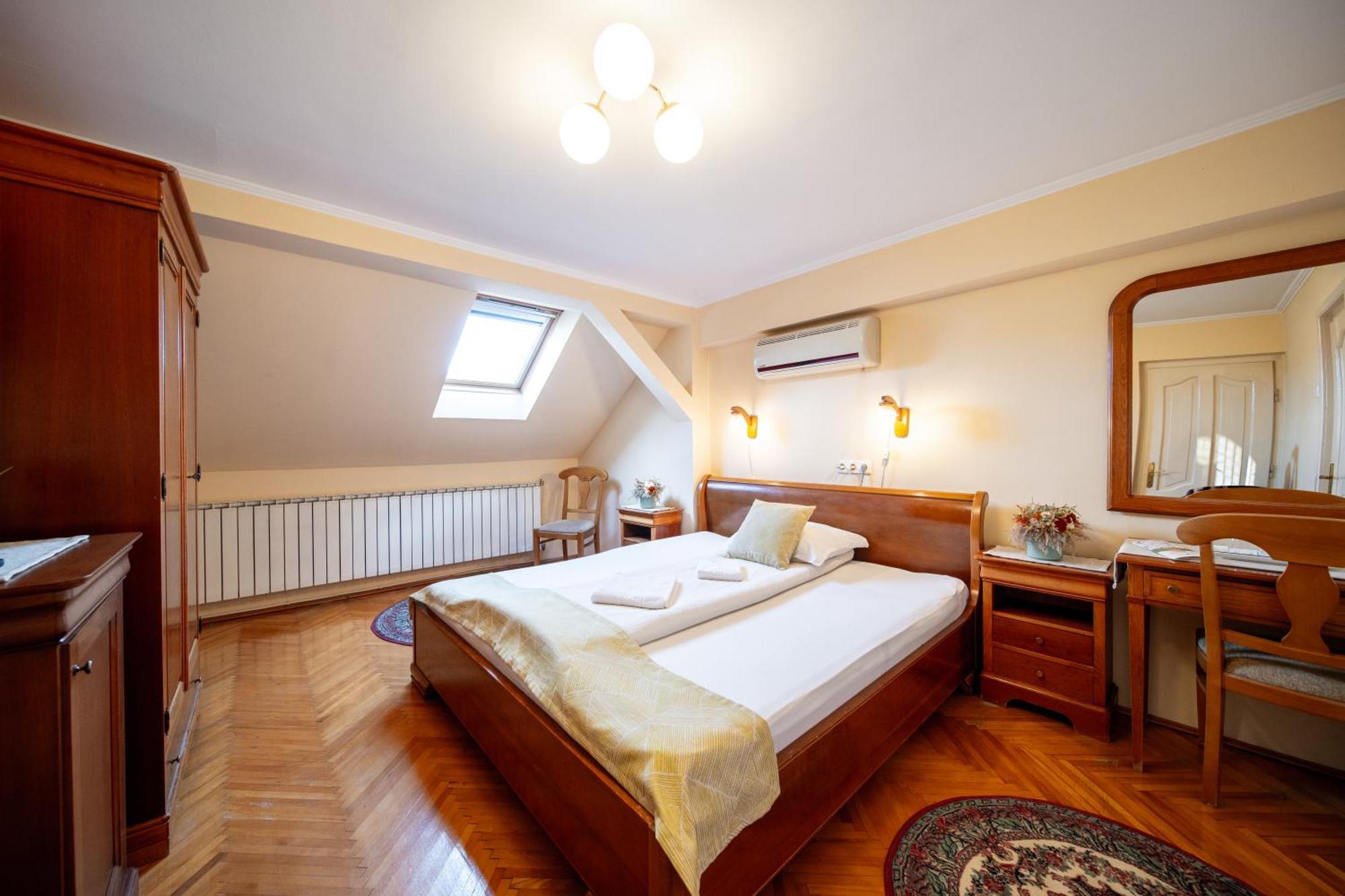 Hotel Lilla Panzio Odorheiu Secuiesc Zewnętrze zdjęcie