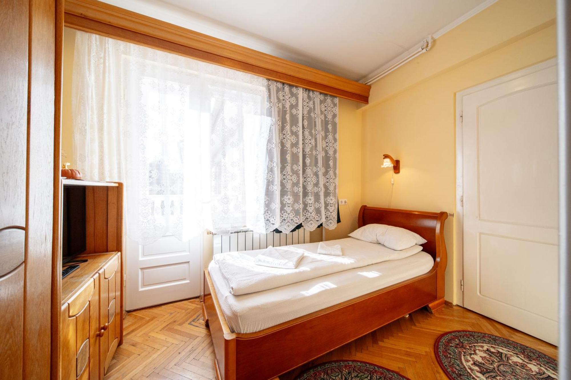 Hotel Lilla Panzio Odorheiu Secuiesc Pokój zdjęcie